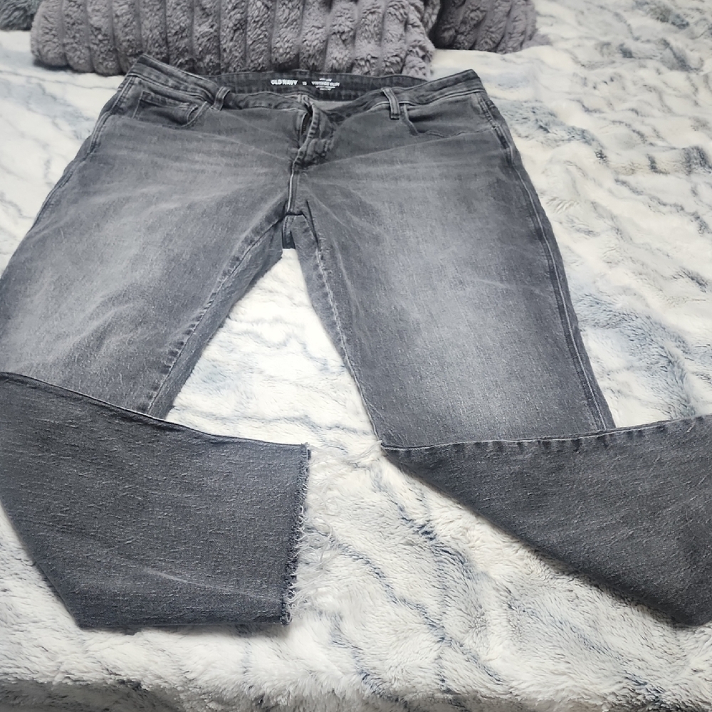 Old Navy Women's Charcoal Straight Leg Jeans